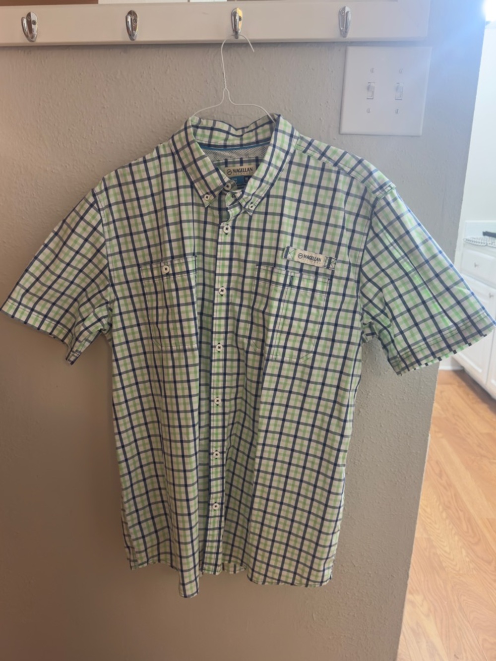 Magellan Outdoors MagShield Fishing Shirt XL Loose Fit Plaid Vented